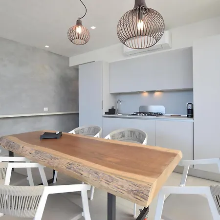 Gorgeous In Marina Di Ragusa With Wifi Holiday home *