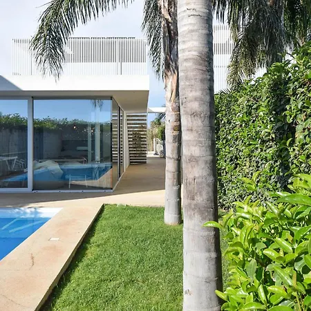 Gorgeous In Marina Di Ragusa With Wifi Holiday home